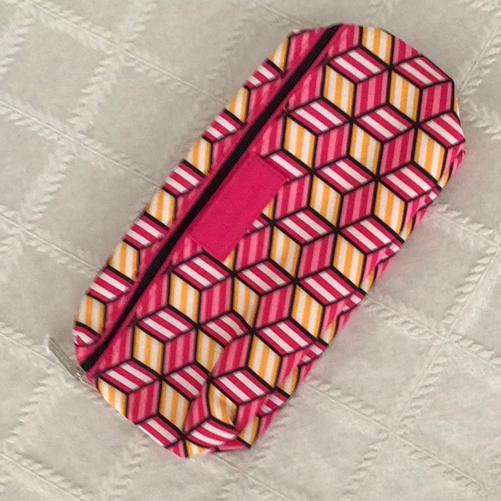 NWOT Clinique Cosmetics Bag / Geometric Design